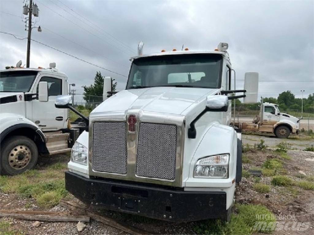Kenworth T880 Τράκτορες