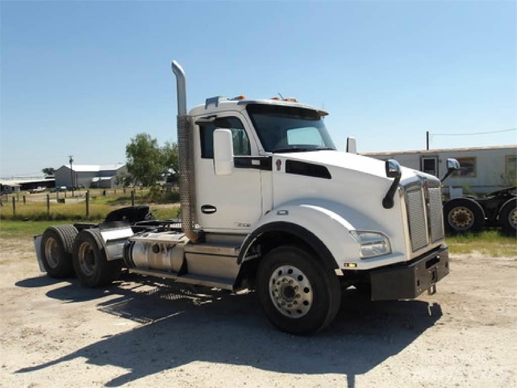 Kenworth T880 Τράκτορες