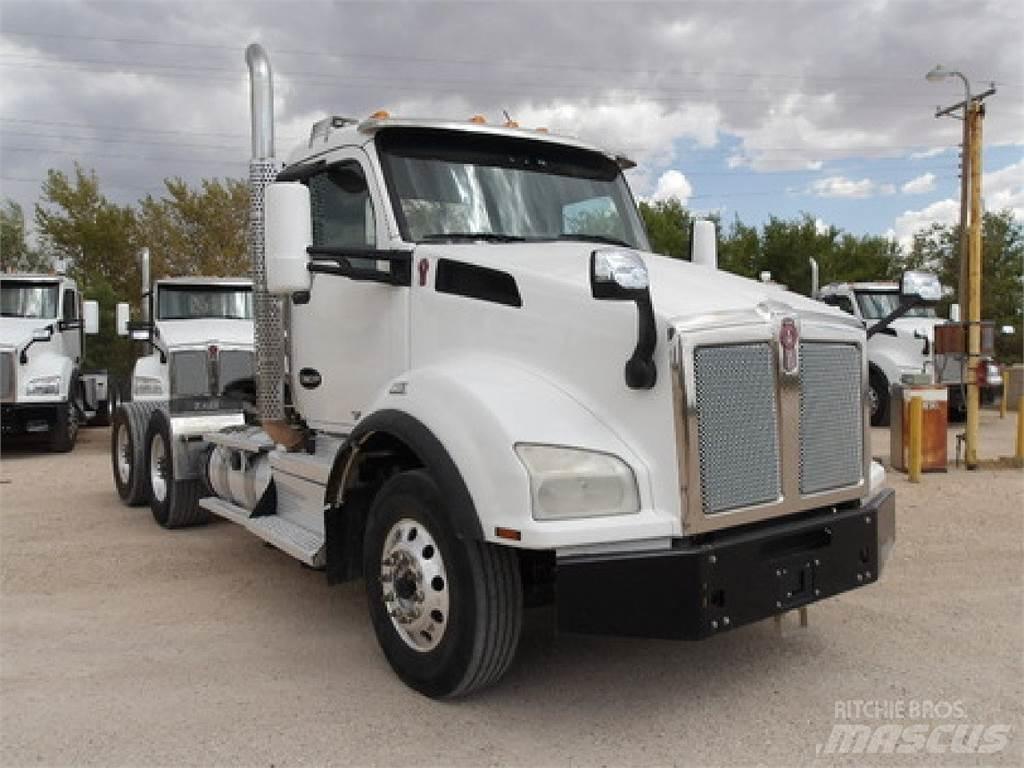 Kenworth T880 Τράκτορες