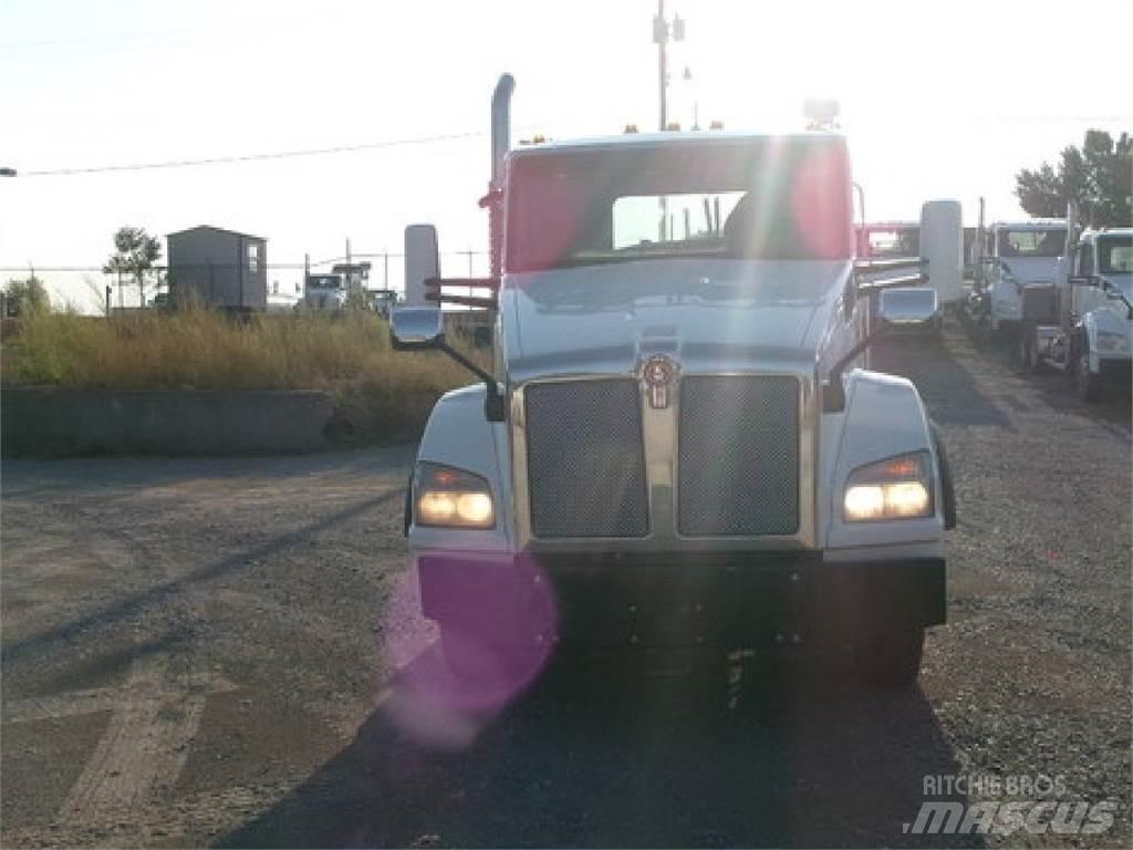 Kenworth T880 Τράκτορες