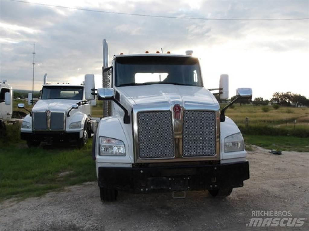Kenworth T880 Τράκτορες