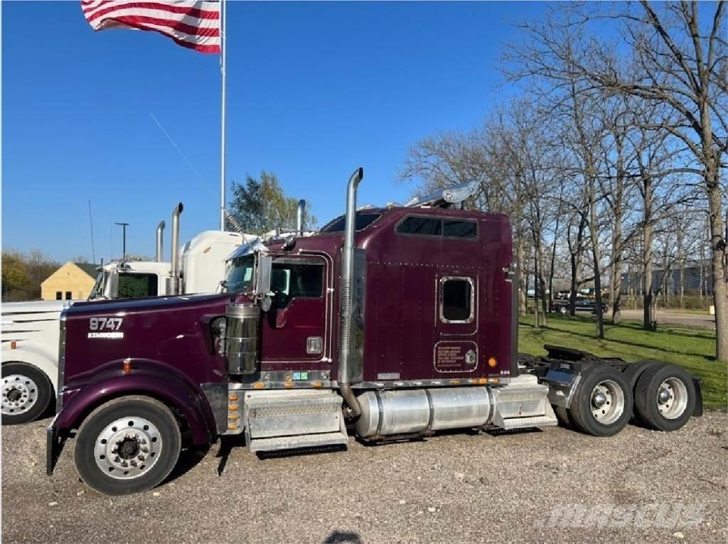 Kenworth W900 Τράκτορες