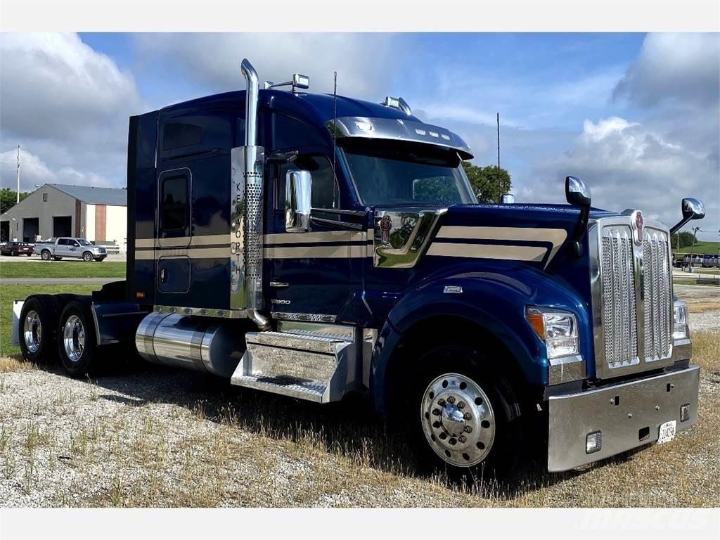 Kenworth W990 Τράκτορες