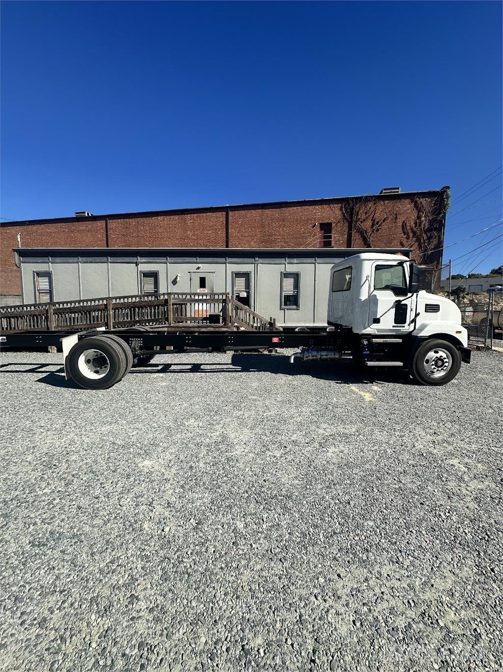 Mack MD6 Φορτηγά Σασί