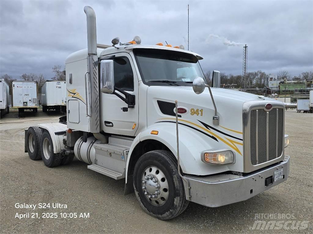 Peterbilt 567 Τράκτορες