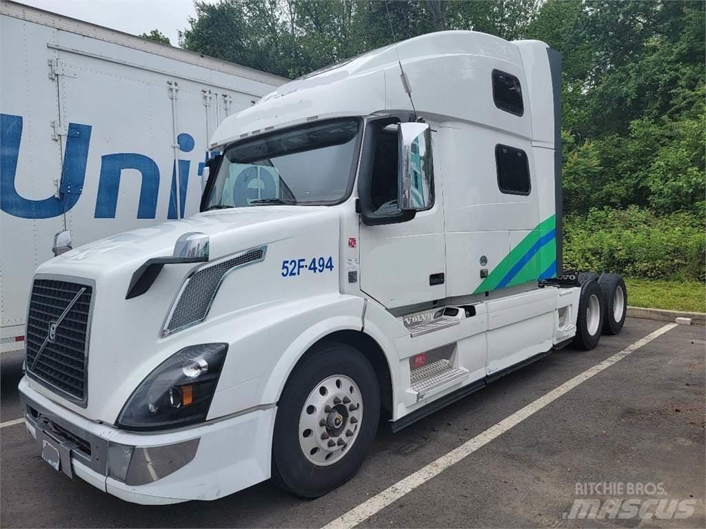 Volvo VNL64T780 Τράκτορες