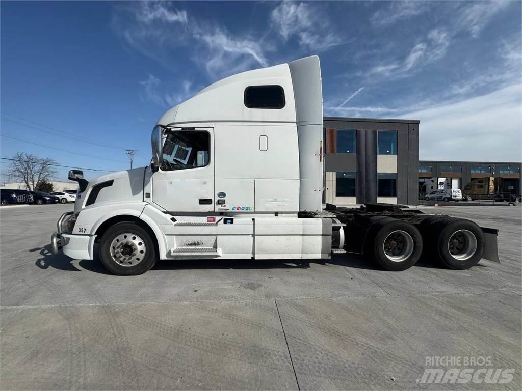 Volvo VNL670 Τράκτορες
