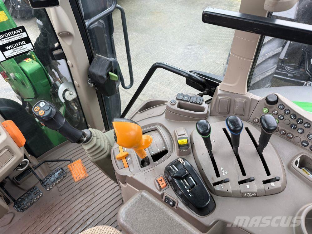 John Deere 6120M Τρακτέρ