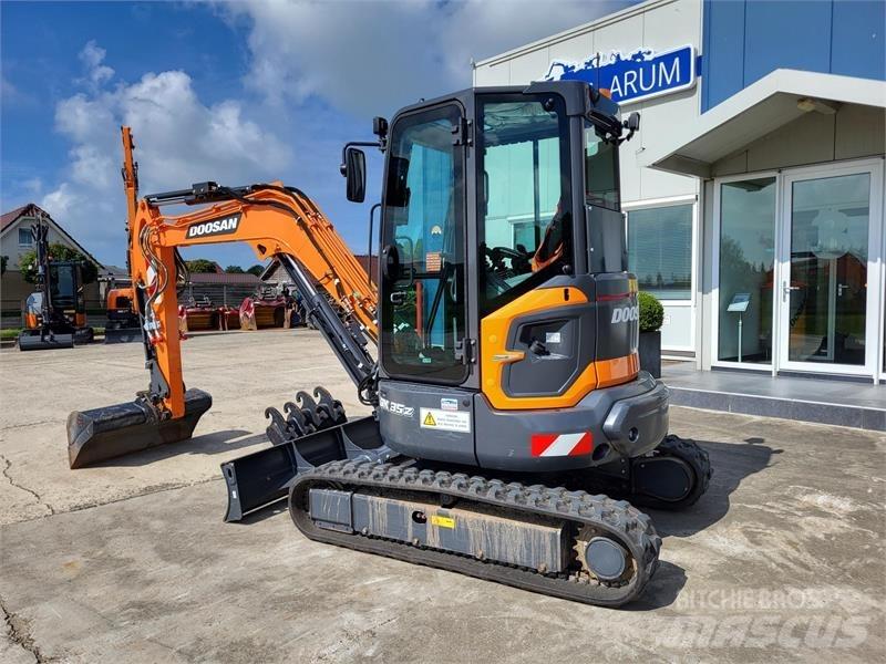 Develon DX35z-7 Εκσκαφάκι (διαβολάκι) < 7t
