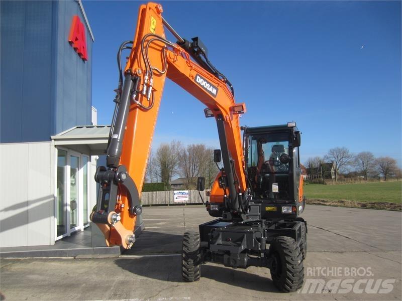 Develon DX57W-7 Εκσκαφάκι (διαβολάκι) < 7t