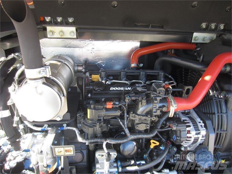 Develon DX57W-7 Εκσκαφάκι (διαβολάκι) < 7t