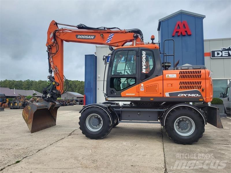Doosan DX140W-5 Εκσκαφείς με τροχούς - λάστιχα