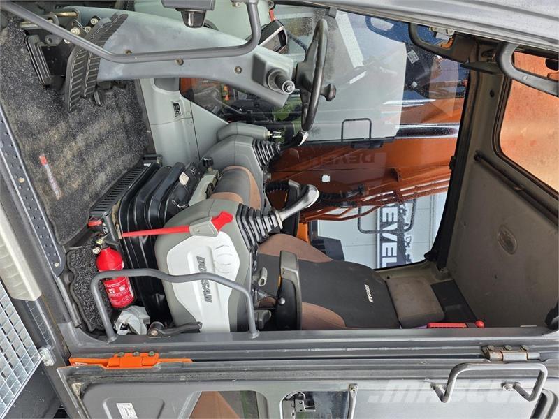 Doosan DX170W-5 Εκσκαφείς με τροχούς - λάστιχα