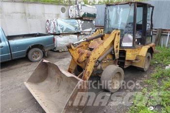 CAT 904B Φορτωτές με λάστιχα (Τροχοφόροι)