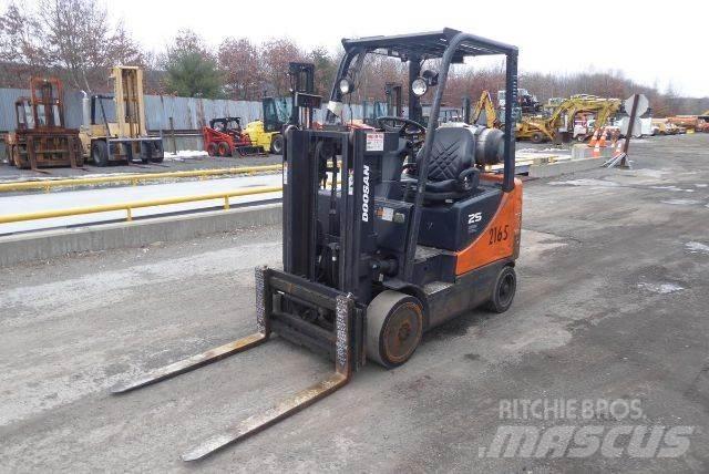 Doosan GC25P-5 Περονοφόρα ανυψωτικά κλαρκ - άλλα