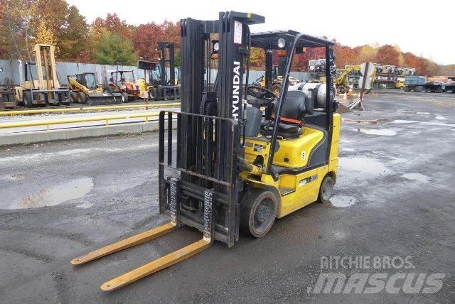 Hyundai 25LC-7A Περονοφόρα ανυψωτικά κλαρκ - άλλα