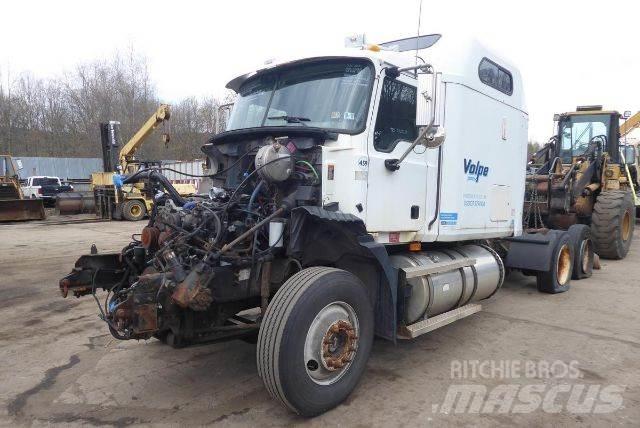 Mack CXN613 Τράκτορες