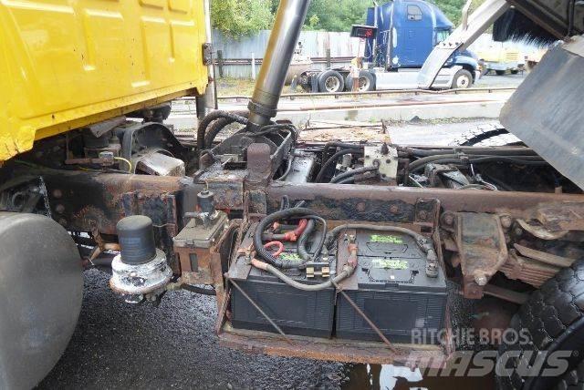 Sterling L8500 Φορτηγά Ανατροπή