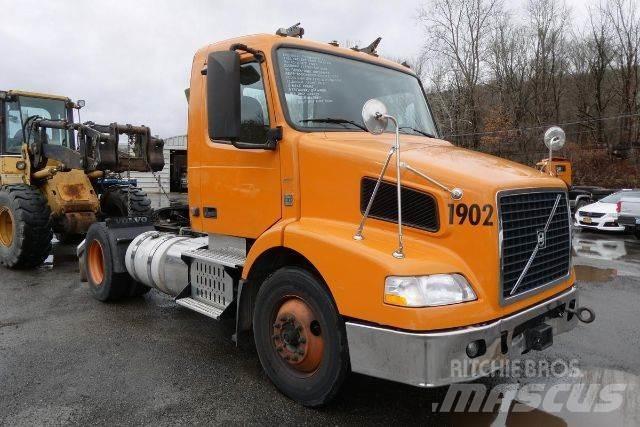 Volvo VNM42T Φορτηγά Σασί