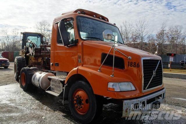 Volvo VNM42T Φορτηγά Σασί