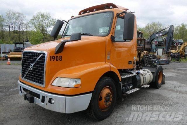 Volvo VNM42T Φορτηγά Σασί