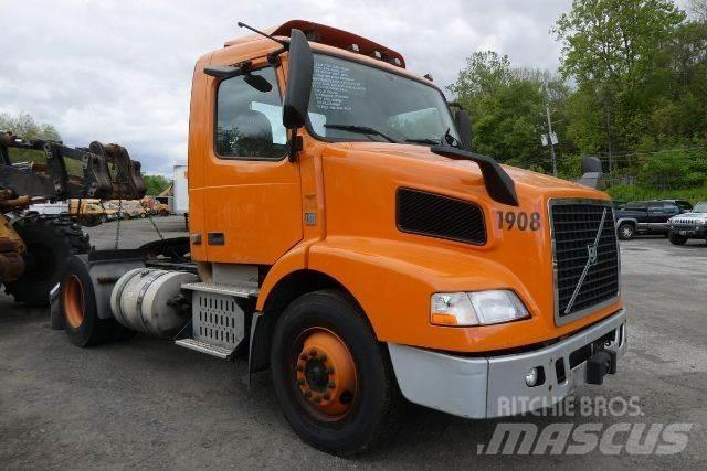 Volvo VNM42T Φορτηγά Σασί