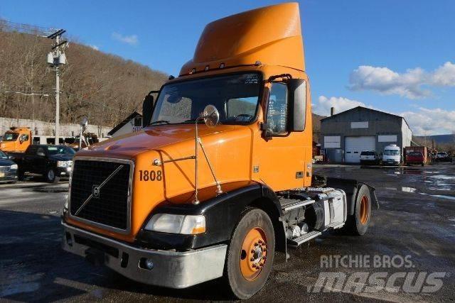 Volvo VNM42T Φορτηγά Σασί