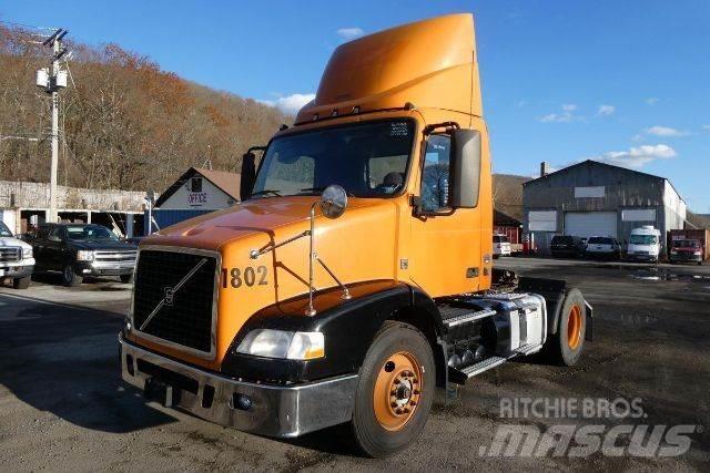 Volvo VNM42T Φορτηγά Σασί