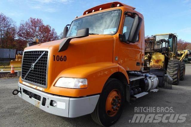 Volvo VNM42T Φορτηγά Σασί