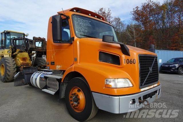 Volvo VNM42T Φορτηγά Σασί