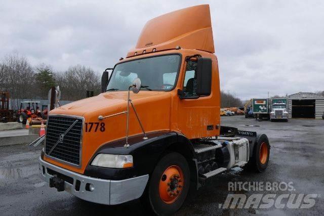 Volvo VNM42T Φορτηγά Σασί