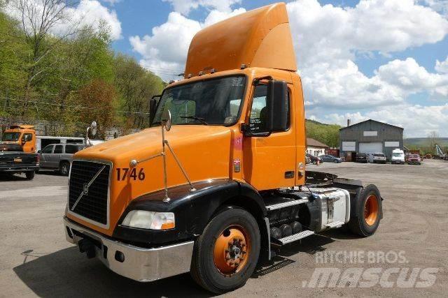 Volvo VNM42T Φορτηγά Σασί