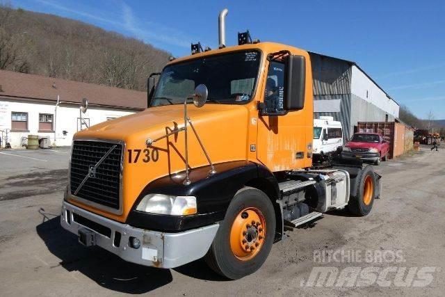 Volvo VNM42T Φορτηγά Σασί