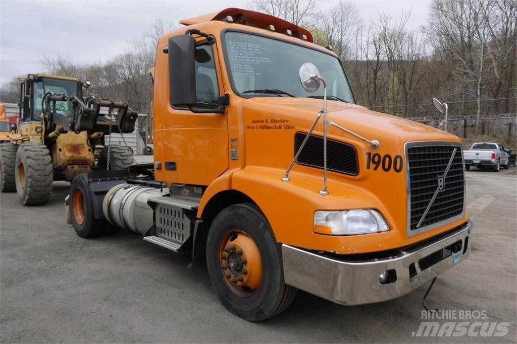 Volvo VNM42T Φορτηγά Σασί