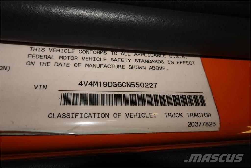 Volvo VNM42T Φορτηγά Σασί
