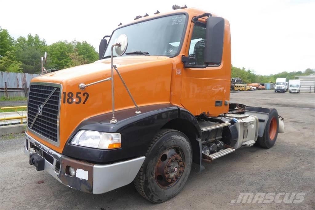 Volvo VNM42T Φορτηγά Σασί