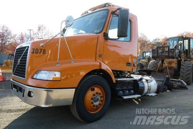 Volvo VNM64T Φορτηγά Σασί