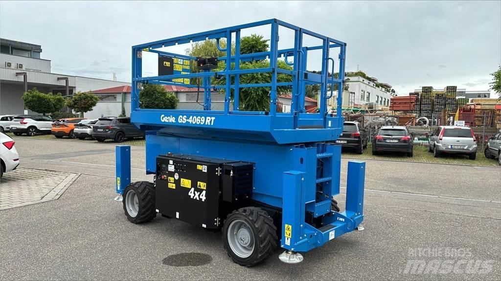 Genie GS-4069 RT Ανυψωτήρες ψαλιδωτής άρθρωσης