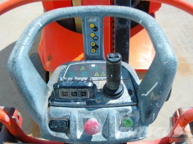 JLG TOUCAN 12E + Ανυψωτήρες με αρθρωτό βραχίονα