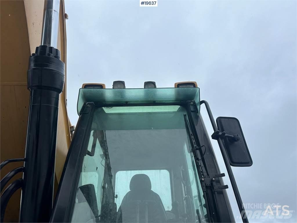 CAT 300D Εκσκαφείς με ερπύστριες