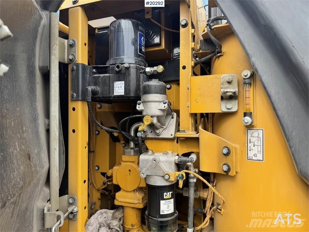 CAT 313 Εκσκαφείς με ερπύστριες