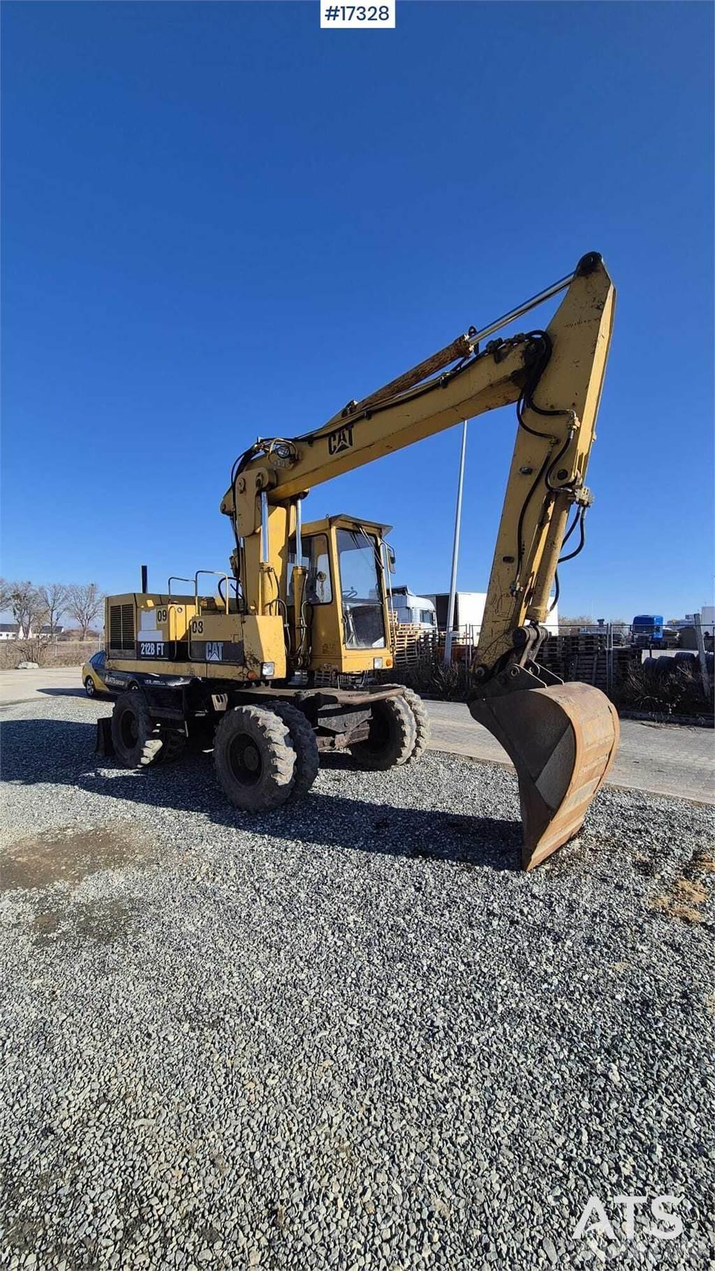 CAT 212BFT Εκσκαφείς με τροχούς - λάστιχα