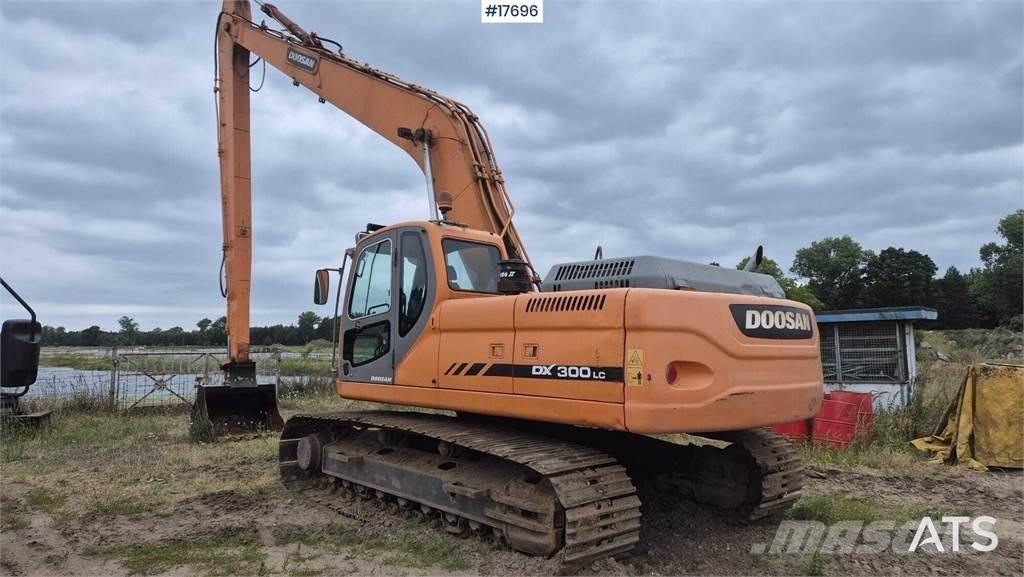 Doosan DX 300 LC Εκσκαφείς με ερπύστριες