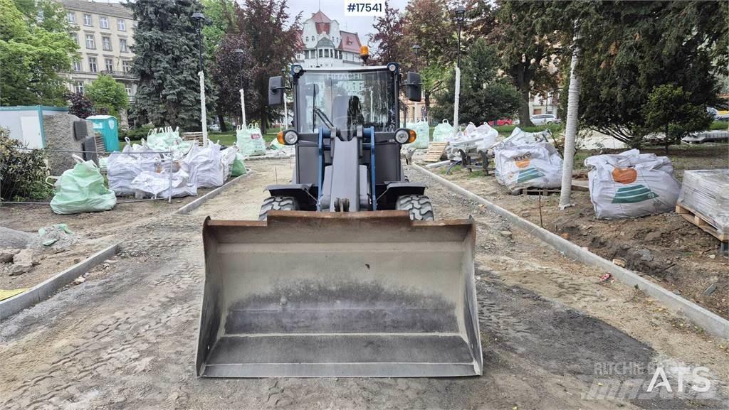 Hitachi ZW 75 Φορτωτές με λάστιχα (Τροχοφόροι)