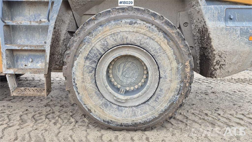 Liebherr L576 Φορτωτές με λάστιχα (Τροχοφόροι)