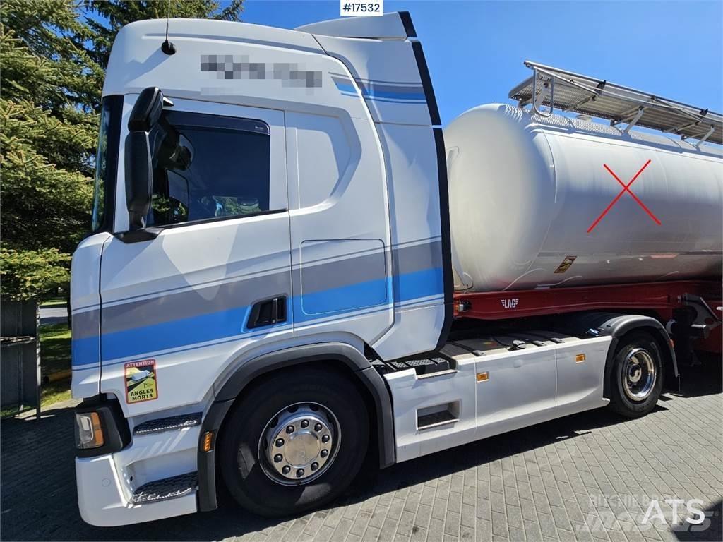 Scania R450 Τράκτορες