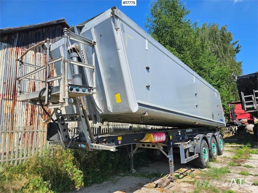 Schmitz SKI 24 Ανατρεπόμενες ημιρυμούλκες