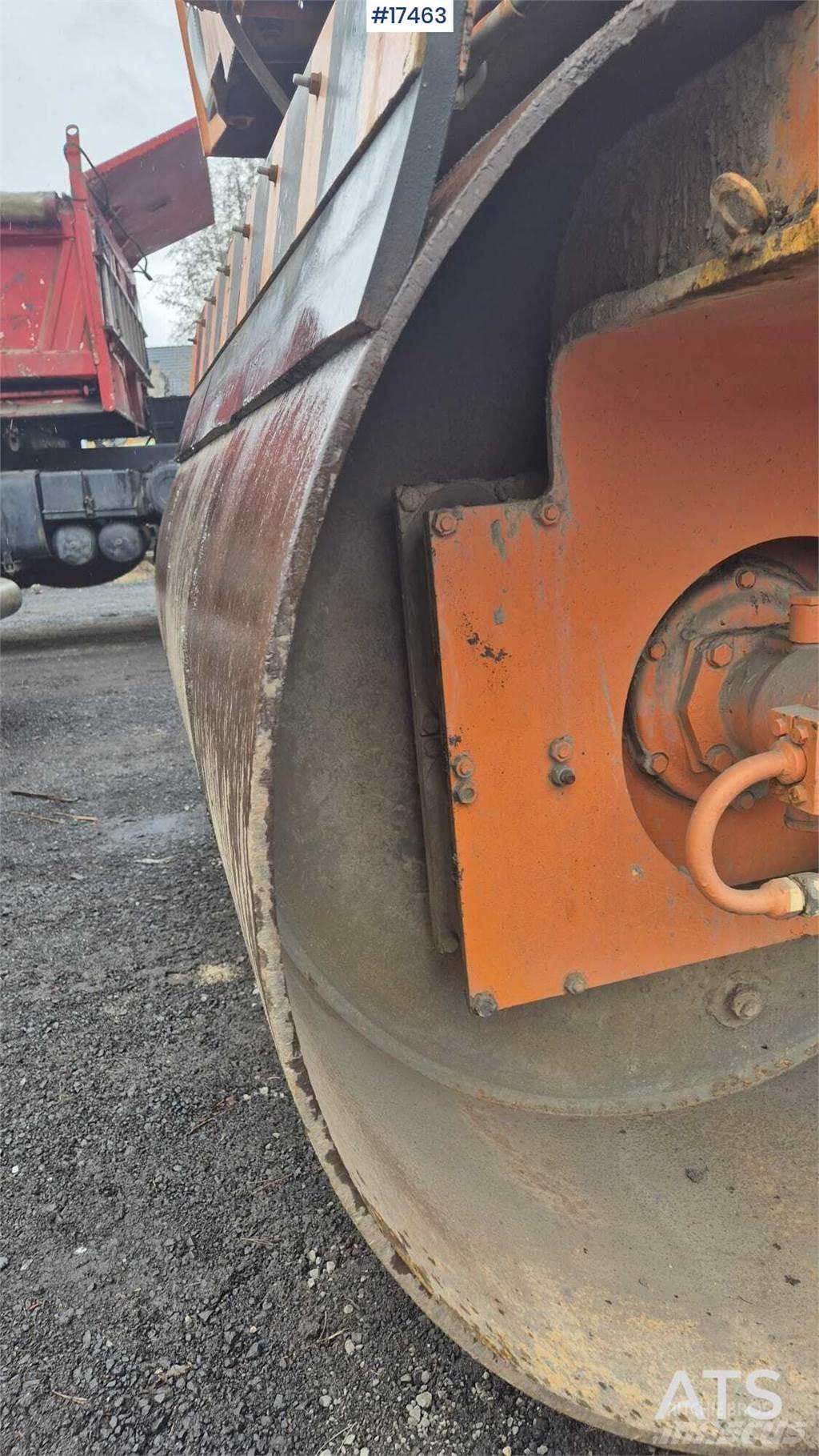 STA VSH 102 Οδοστρωτήρες διπλού κυλίνδρου