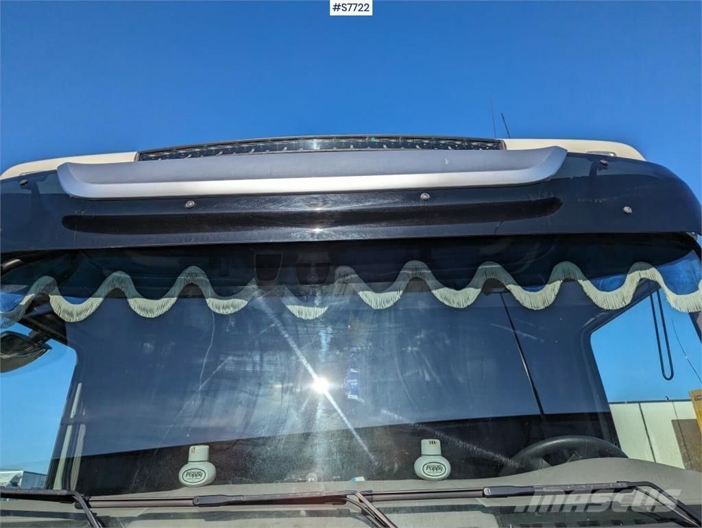 DAF FAT XF530Z Φορτηγά Ανατροπή