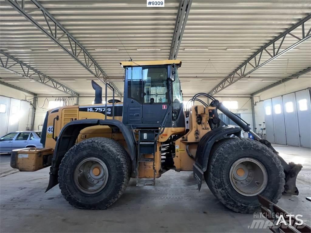 Hyundai HL757TM-9 Μπουλντόζες με λάστιχα